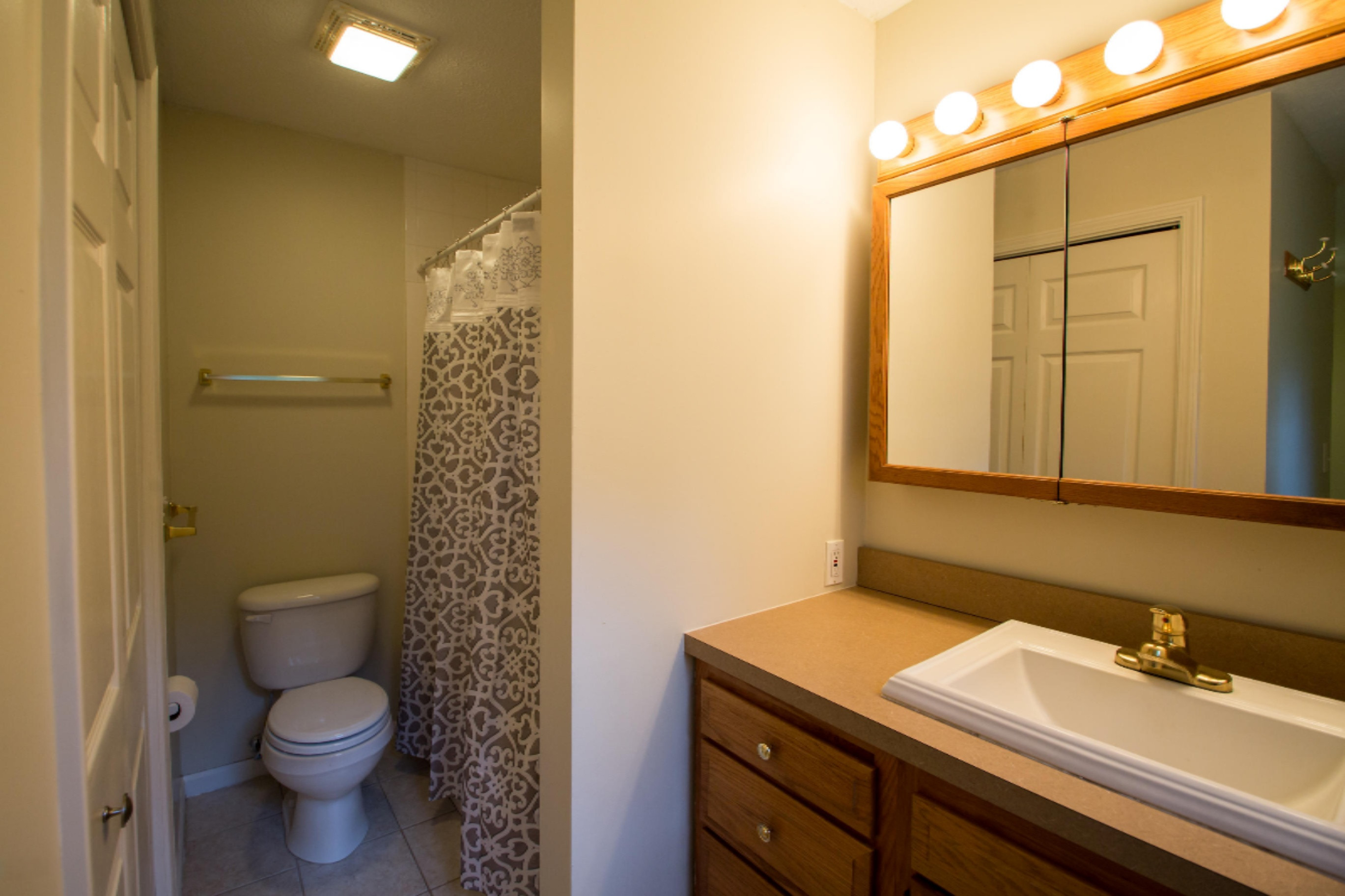 8873 Elm Valley Road Three Oaks, MI 49128 - Photo 12 of 22 Riley.2