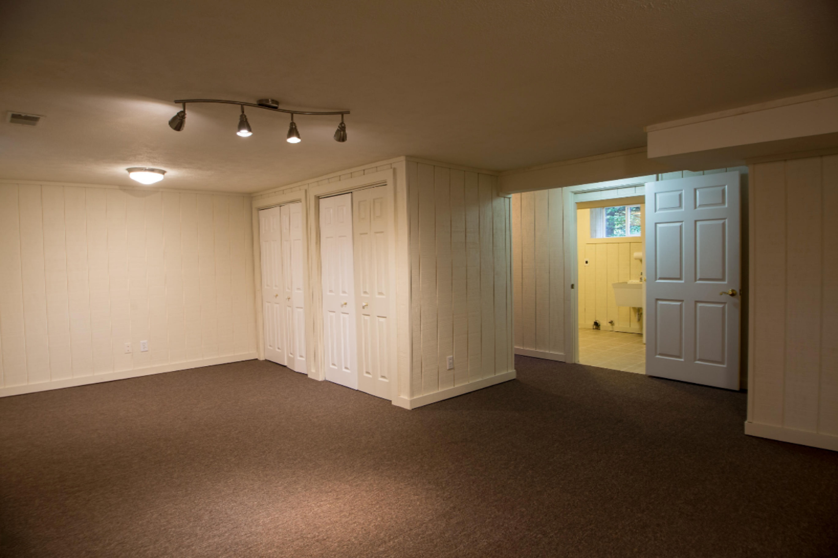 8873 Elm Valley Road Three Oaks, MI 49128 - Photo 13 of 22 Riley.15