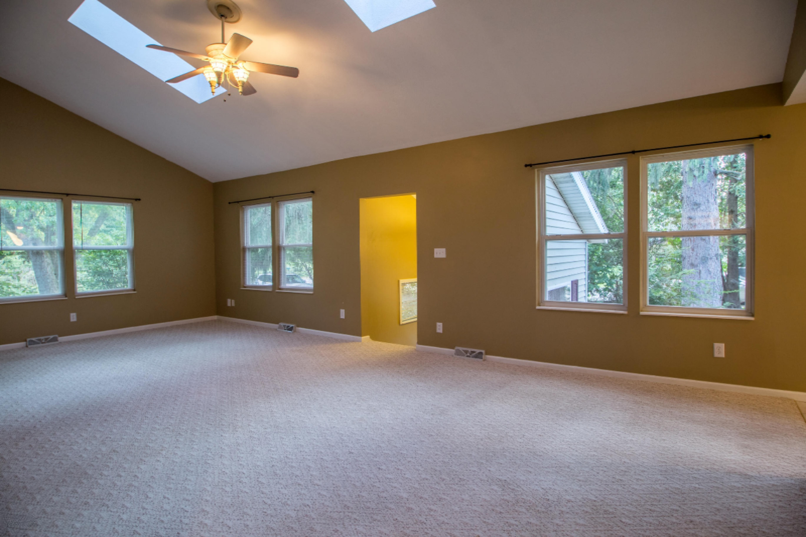 8873 Elm Valley Road Three Oaks, MI 49128 - Photo 4 of 22 Riley.1