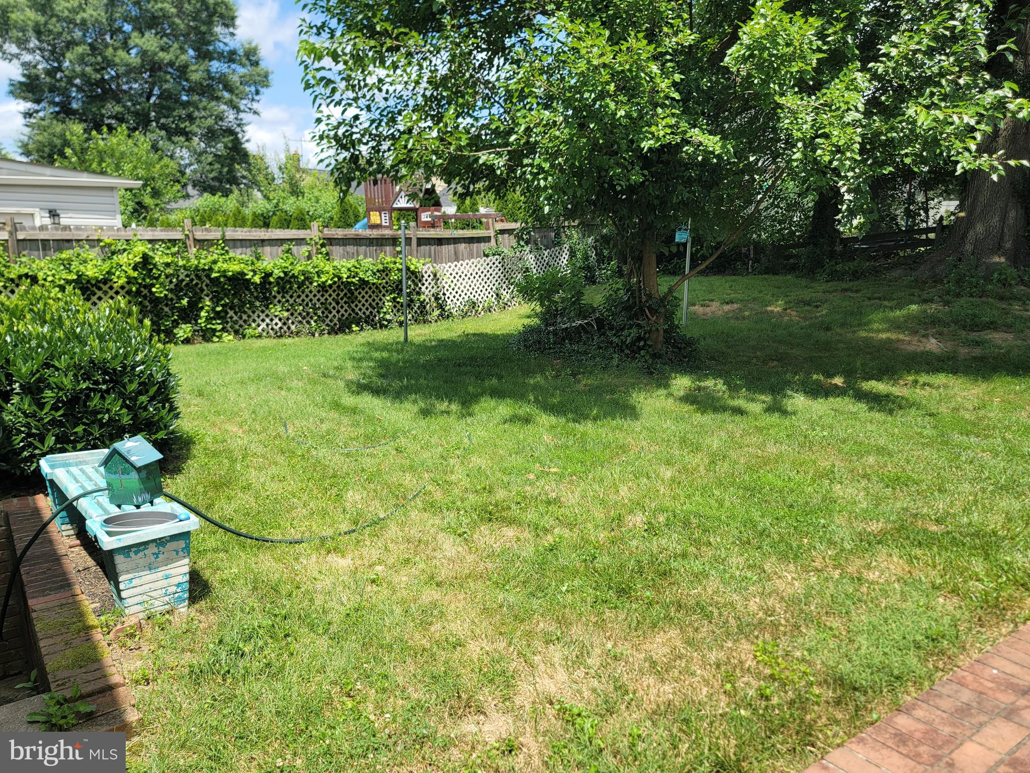 6910 Gilbert Street Springfield, VA 22150 - Photo 23 of 29 a view of yard with green space