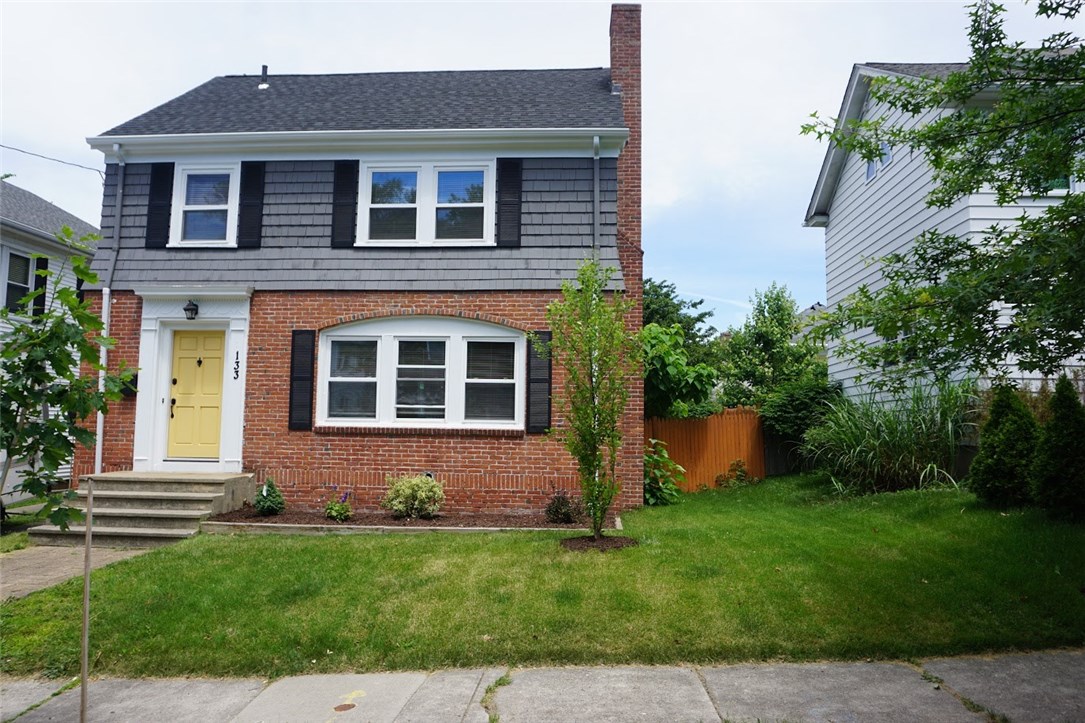 133 Colonial Road Providence, RI 02906 - Photo 2 of 29