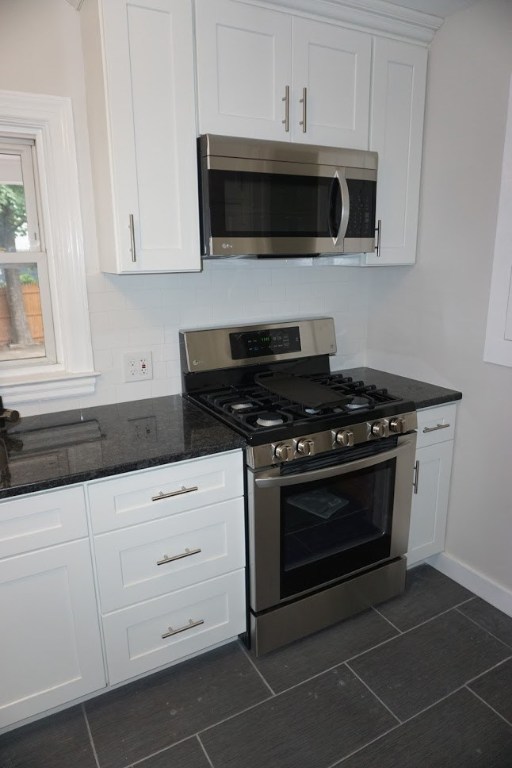 133 Colonial Road Providence, RI 02906 - Photo 7 of 29
