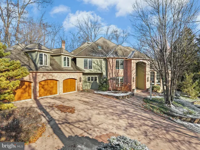 $849,000 | 845 Mallard Drive, Whitehall, PA 18052