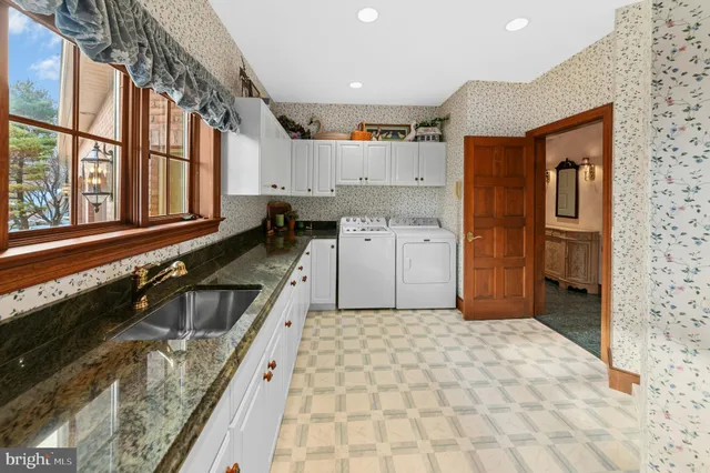 $849,000 | 845 Mallard Drive, Whitehall, PA 18052