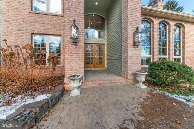 $849,000 | 845 Mallard Drive, Whitehall, PA 18052