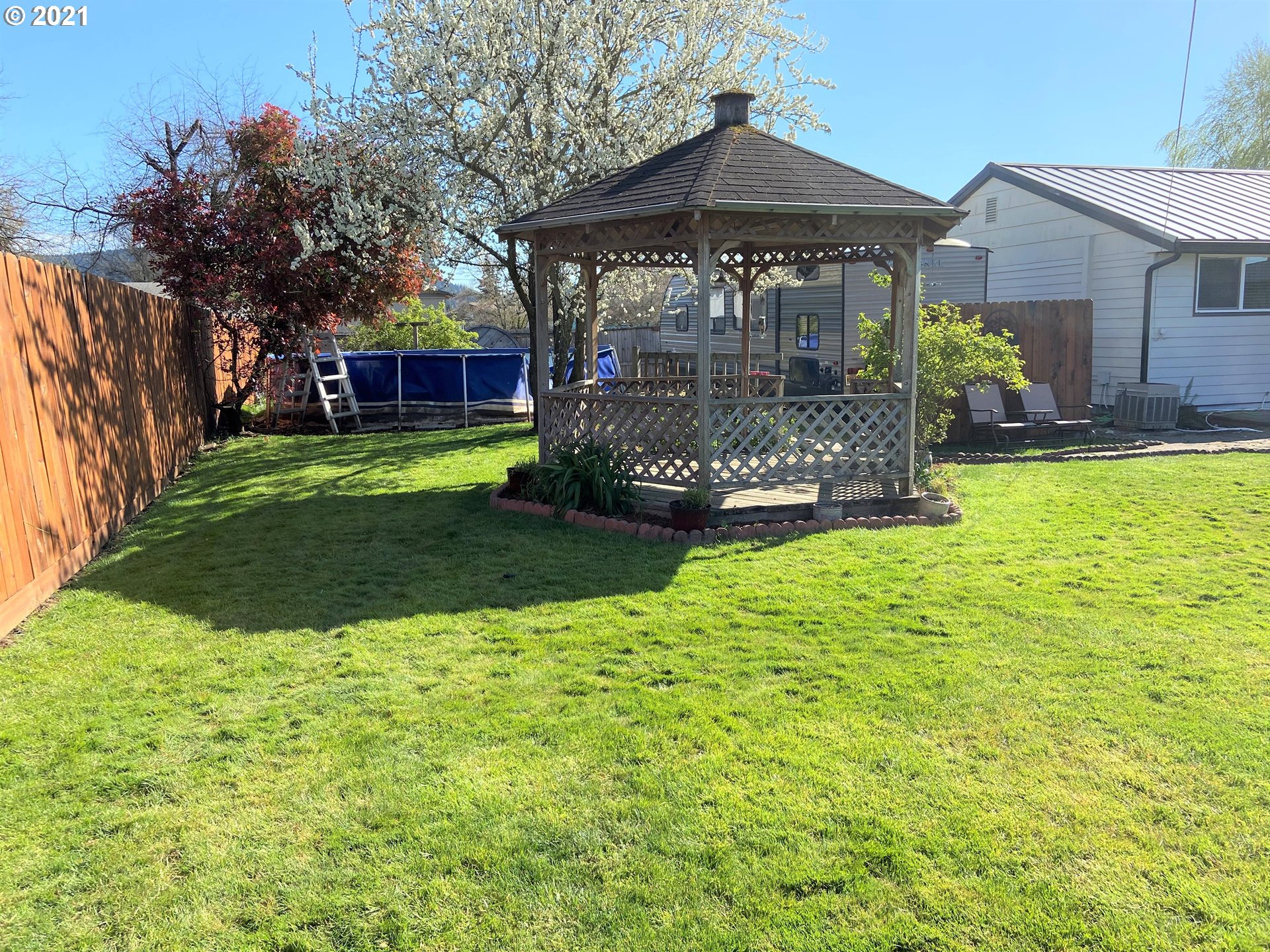 3988 South E Street Springfield, OR 97478 - Photo 18 of 23