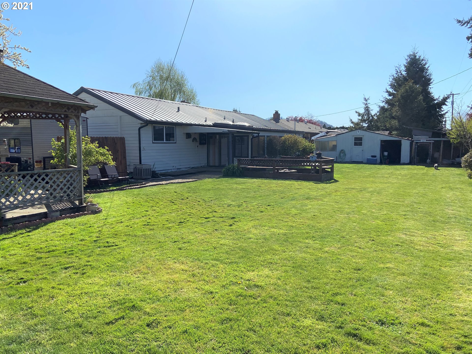 3988 South E Street Springfield, OR 97478 - Photo 19 of 23