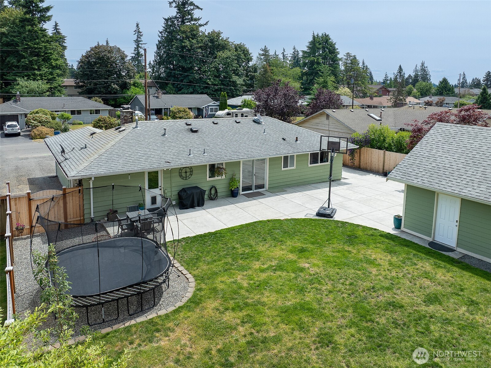 20818 77th Place West Edmonds, WA 98026 - Photo 33 of 39