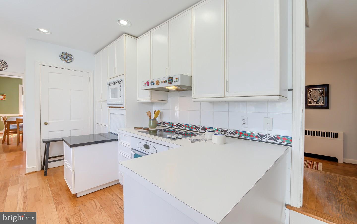 222 Dallam Road Newark, DE 19711 - Photo 15 of 34 a kitchen with stainless steel appliances a stove a sink and a refrigerator