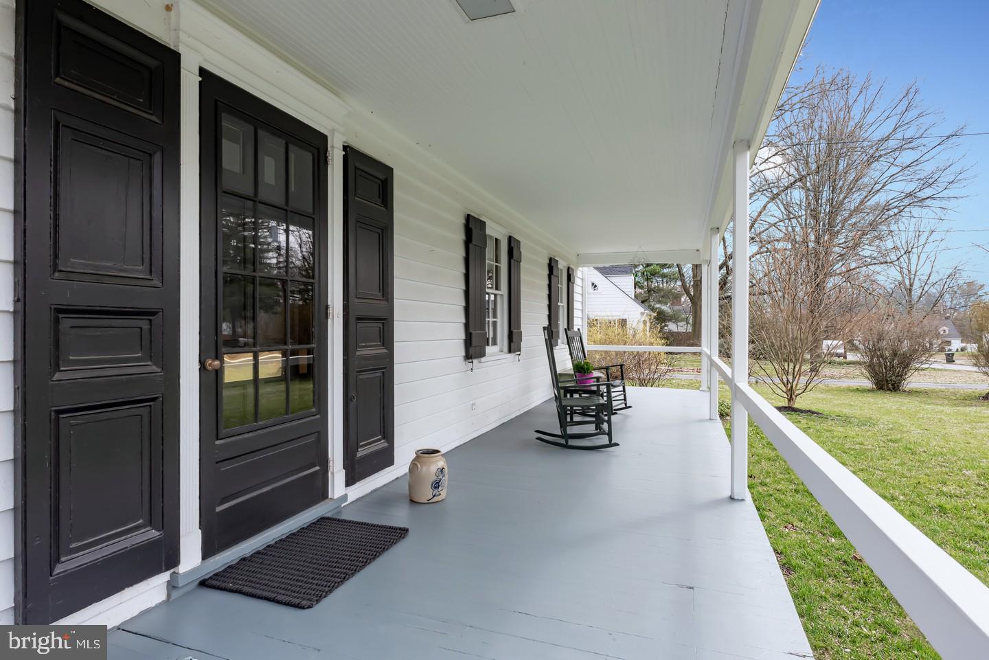 222 Dallam Road Newark, DE 19711 - Photo 3 of 34 a view of a house with backyard and porch