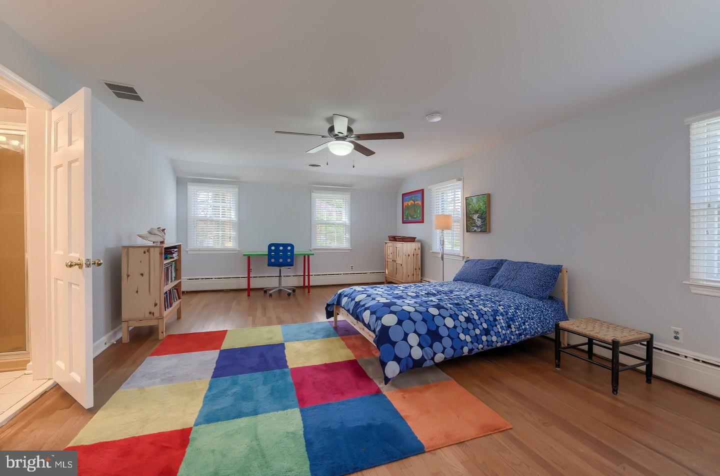 222 Dallam Road Newark, DE 19711 - Photo 29 of 34 a living room with furniture and a rug