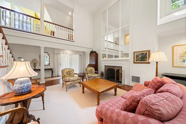 $1,575,000 | 18 Phillips Pond Road, Unit 18, Natick, MA 01760