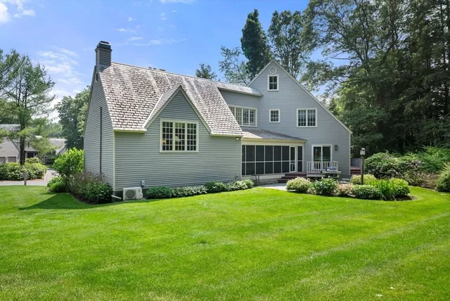$1,575,000 | 18 Phillips Pond Road, Unit 18, Natick, MA 01760