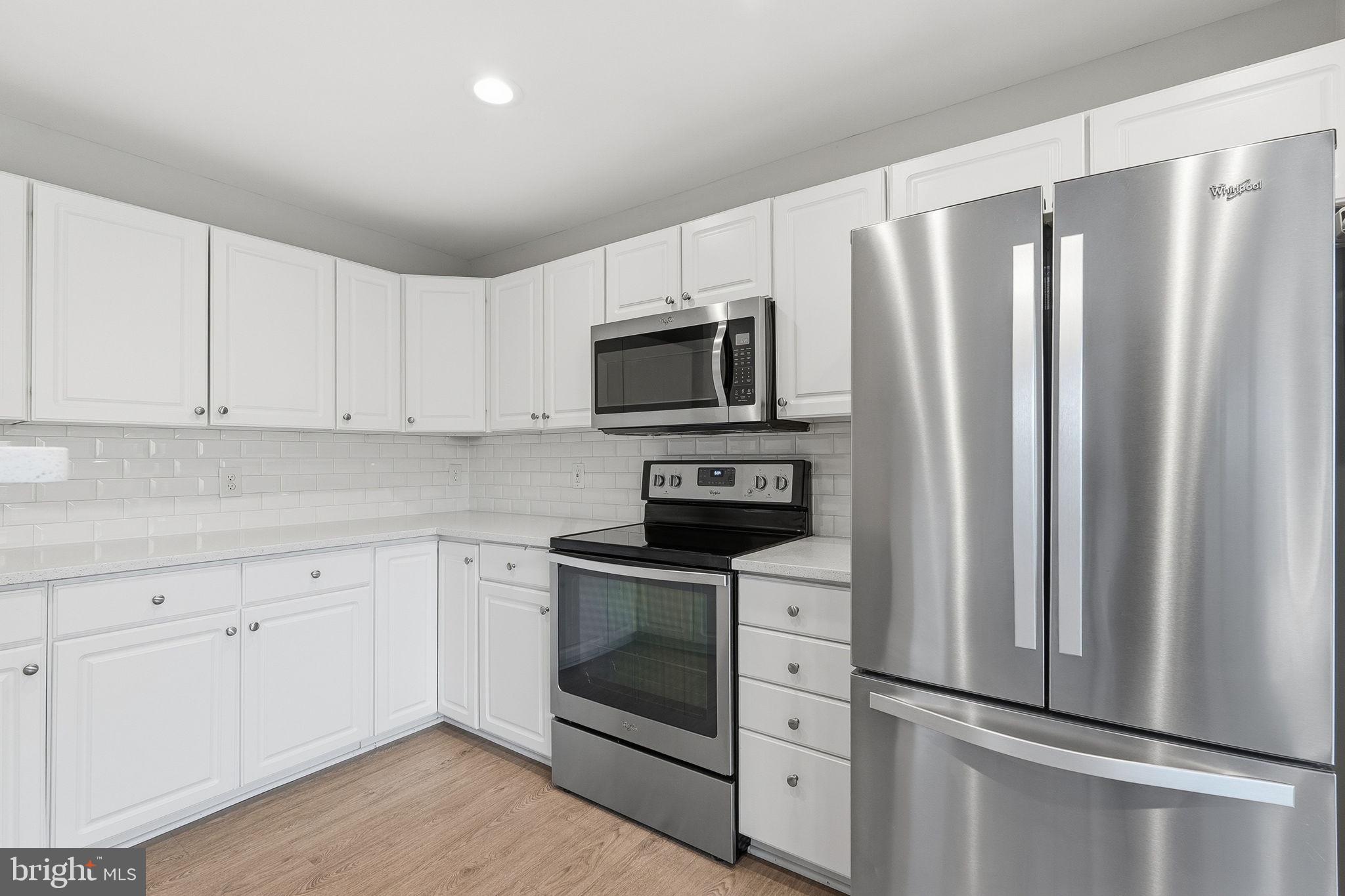 1881 Crescent Park Drive Reston, VA 20190 - Photo 14 of 43