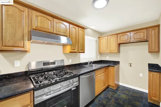 $464,000 | 2125 102nd Avenue, Oakland, CA 94603