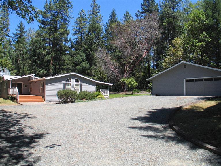 2079 Pleasant Valley Road Merlin, OR 97532 - Photo 1 of 32 Primary Photo