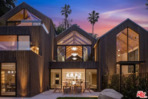 $28,000,000 | 12309 Viewcrest Road, Studio City, CA 91604