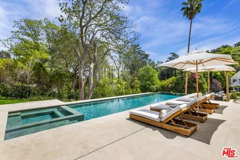 $28,000,000 | 12309 Viewcrest Road, Studio City, CA 91604