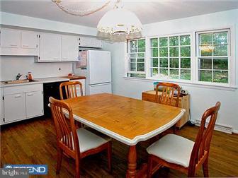 929 Pinecroft Road Berwyn, PA 19312 - Photo 3 of 10