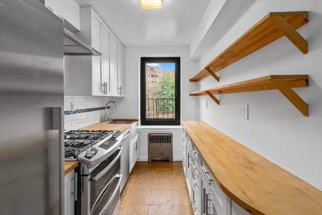 $499,000 | 31 Nagle Avenue, Unit 3H | Washington Heights