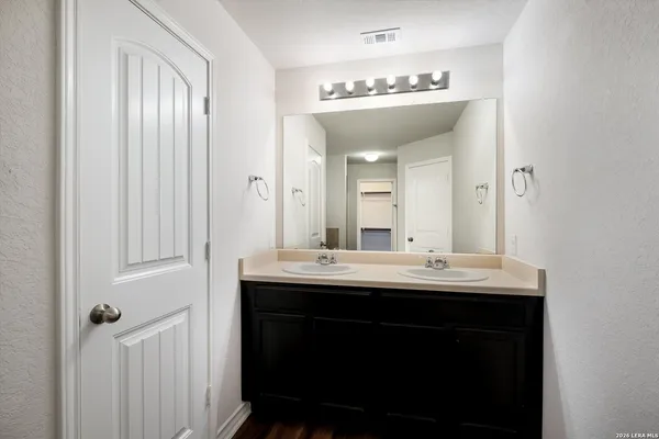 $1,825 | 2840 Tengyc Bow, San Antonio, TX 78245