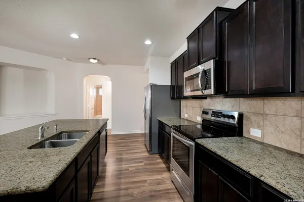 $1,825 | 2840 Tengyc Bow, San Antonio, TX 78245