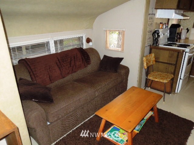 31-1 Goldrush Road Deming, WA 98244 - Photo 5 of 13 Gallery Image 5