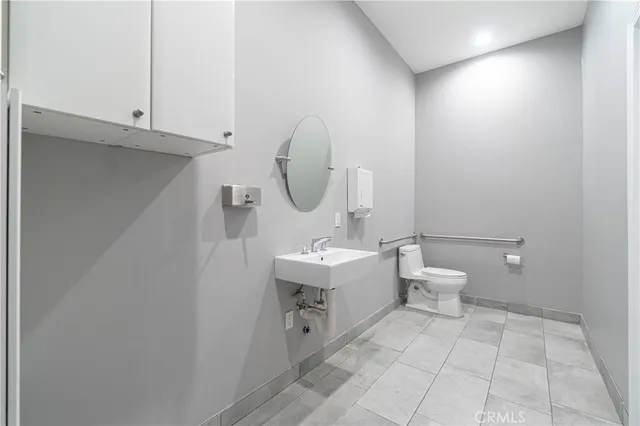 $1,950,000 | 1718 West Rosecrans Avenue, Gardena, CA 90247