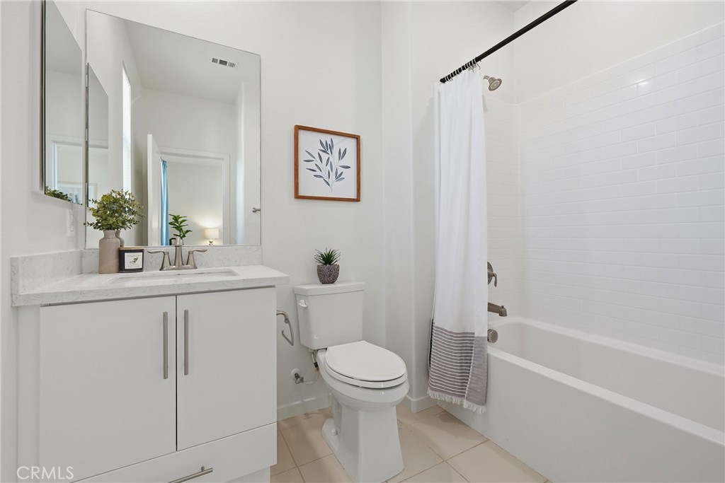 125 Mongoose Irvine, CA 92618 - Photo 28 of 30