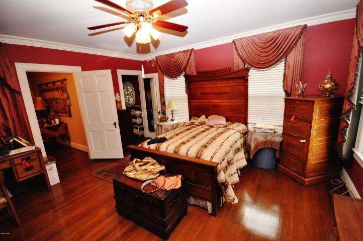 720 Main Street Chipley, FL 32428 - Photo 4 of 37 3