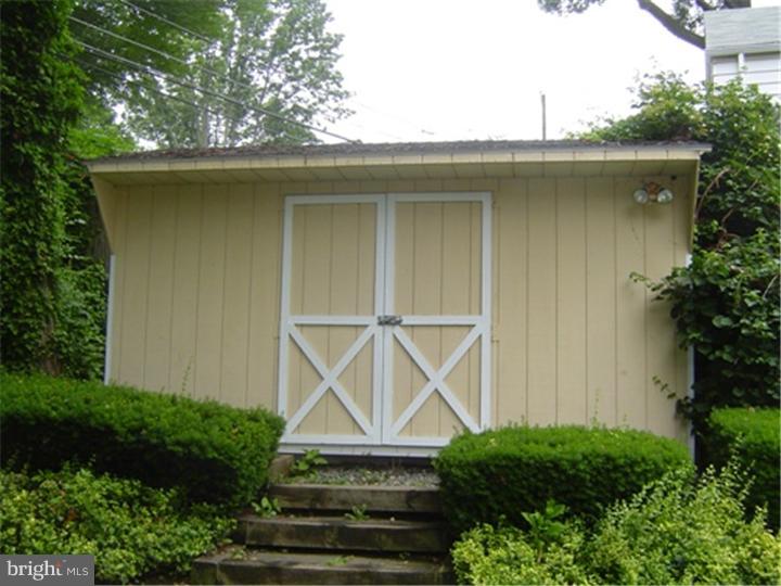 112 Crosshill Road Wynnewood, PA 19096 - Photo 16 of 16