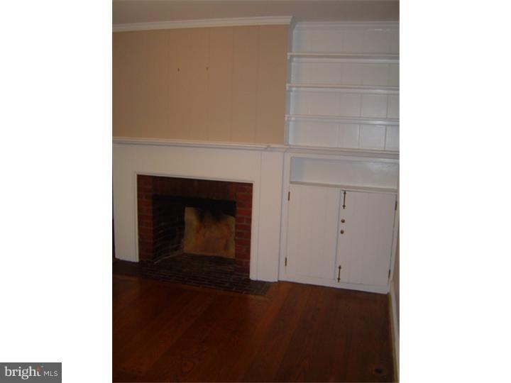 112 Crosshill Road Wynnewood, PA 19096 - Photo 4 of 16