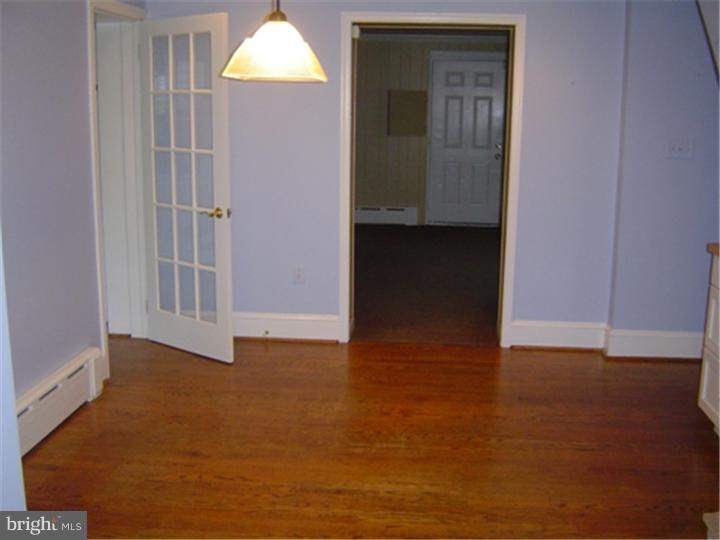 112 Crosshill Road Wynnewood, PA 19096 - Photo 7 of 16