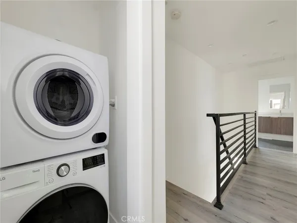 $4,200 | 150 South Madison Avenue, Los Angeles, CA 90004