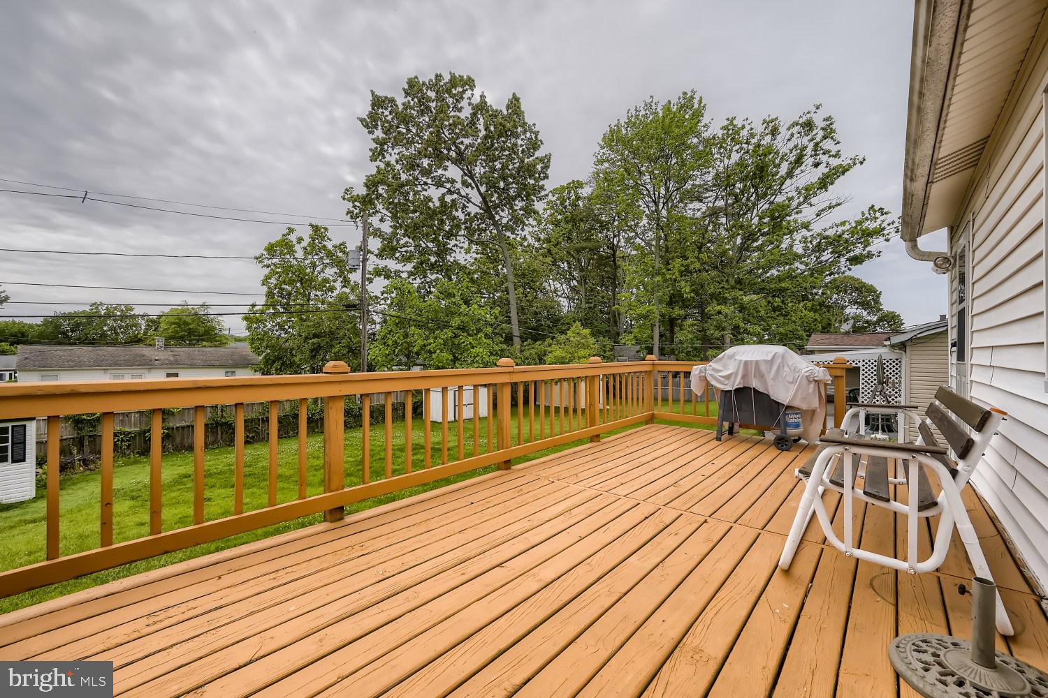 508 Crisfield Road Middle River, MD 21220 - Photo 27 of 33 Deck