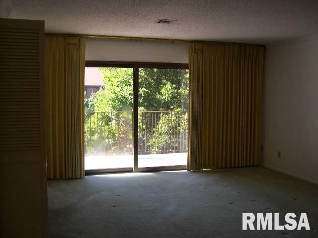 1350 Kimberly Road Bettendorf, IA 52722 - Photo 3 of 4 Gallery Image 3
