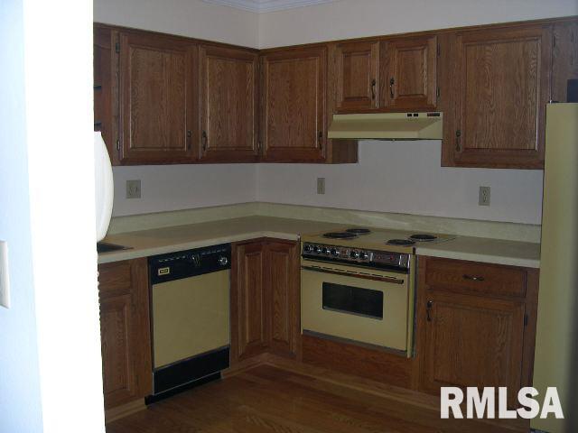 1350 Kimberly Road Bettendorf, IA 52722 - Photo 4 of 4 Gallery Image 4