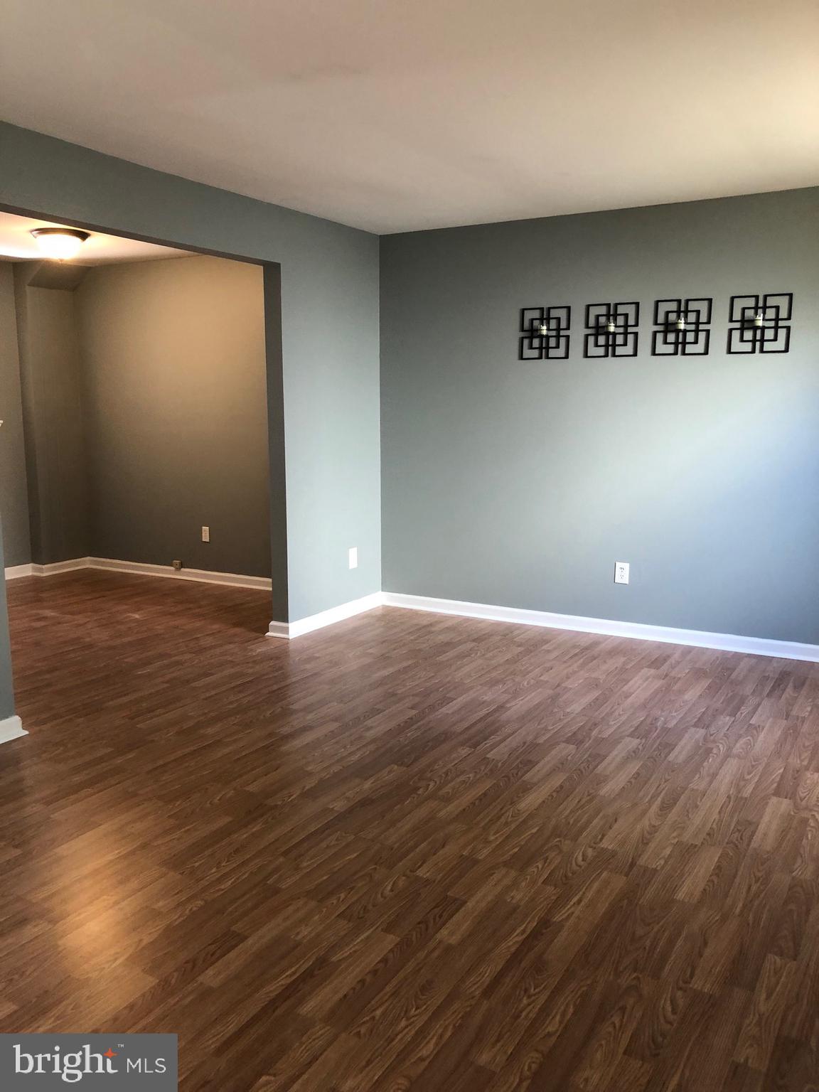 13021 Townsend Road, Unit B1 Philadelphia, PA 19154 - Photo 3 of 18 Living room