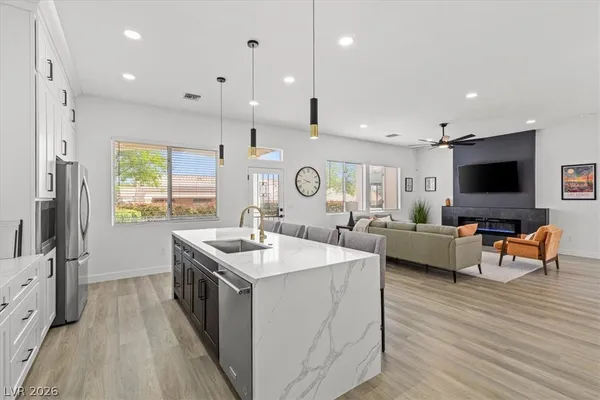 $2,995 | 10624 Grand Cypress Avenue, Las Vegas, NV 89134