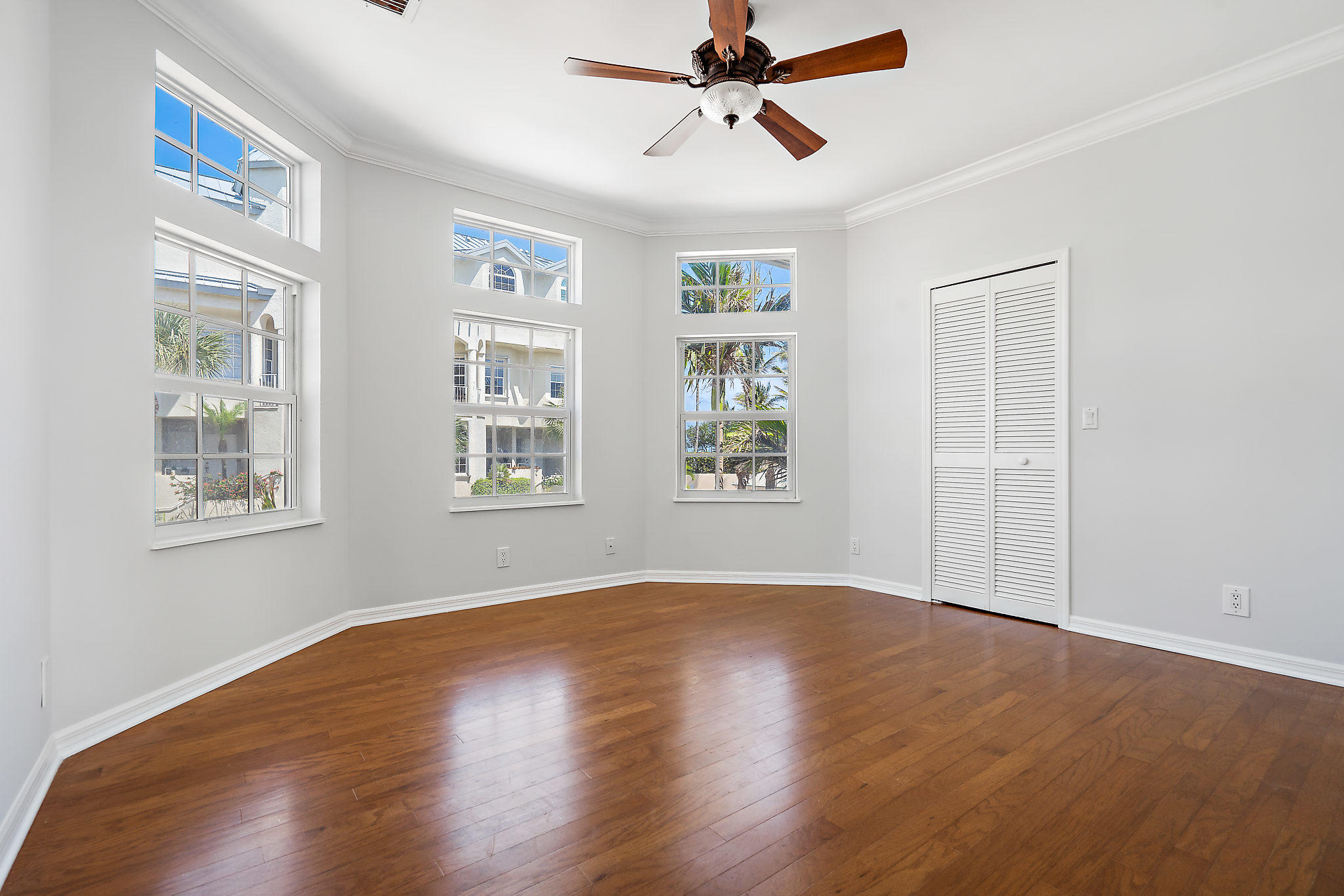 148 Key Lane Jupiter, FL 33477 - Photo 20 of 68 019-148KeyLn-Jupiter-FL-small