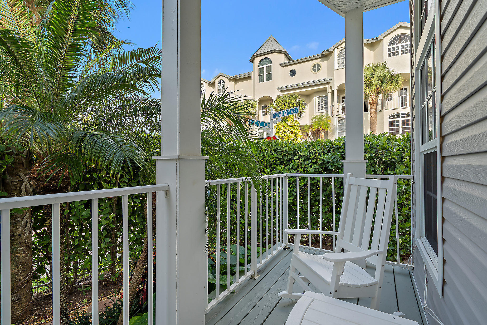 148 Key Lane Jupiter, FL 33477 - Photo 32 of 68 030-148KeyLn-Jupiter-FL-small