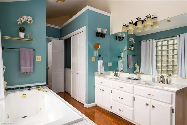 $319,000 | 700 Windsor Avenue, Lexington, NC 27292