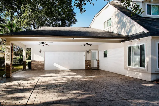 $798,700 | 13115 Mission Valley Drive, Houston, TX 77069