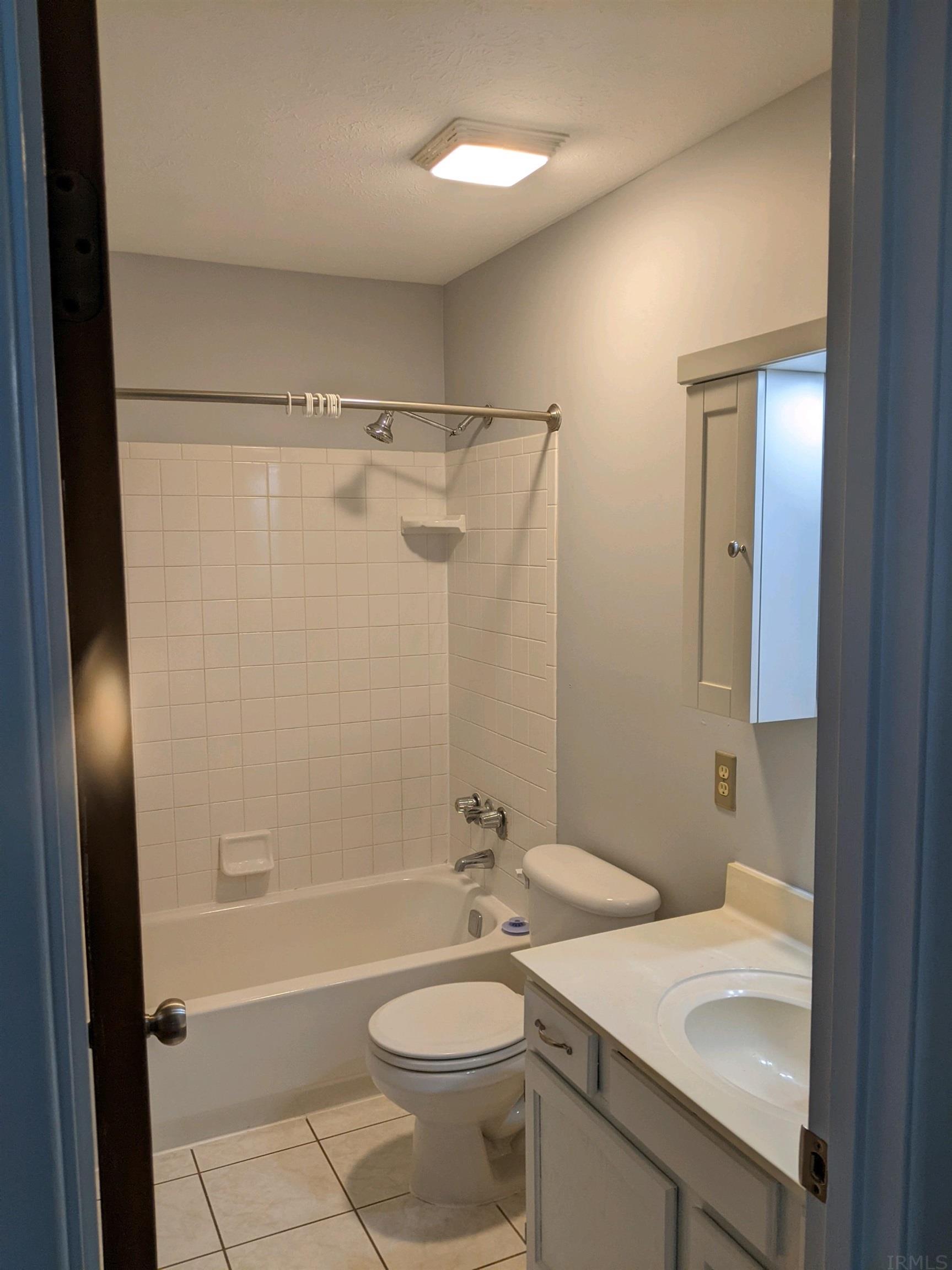 51870 Currant Road Granger, IN 46530 - Photo 14 of 28