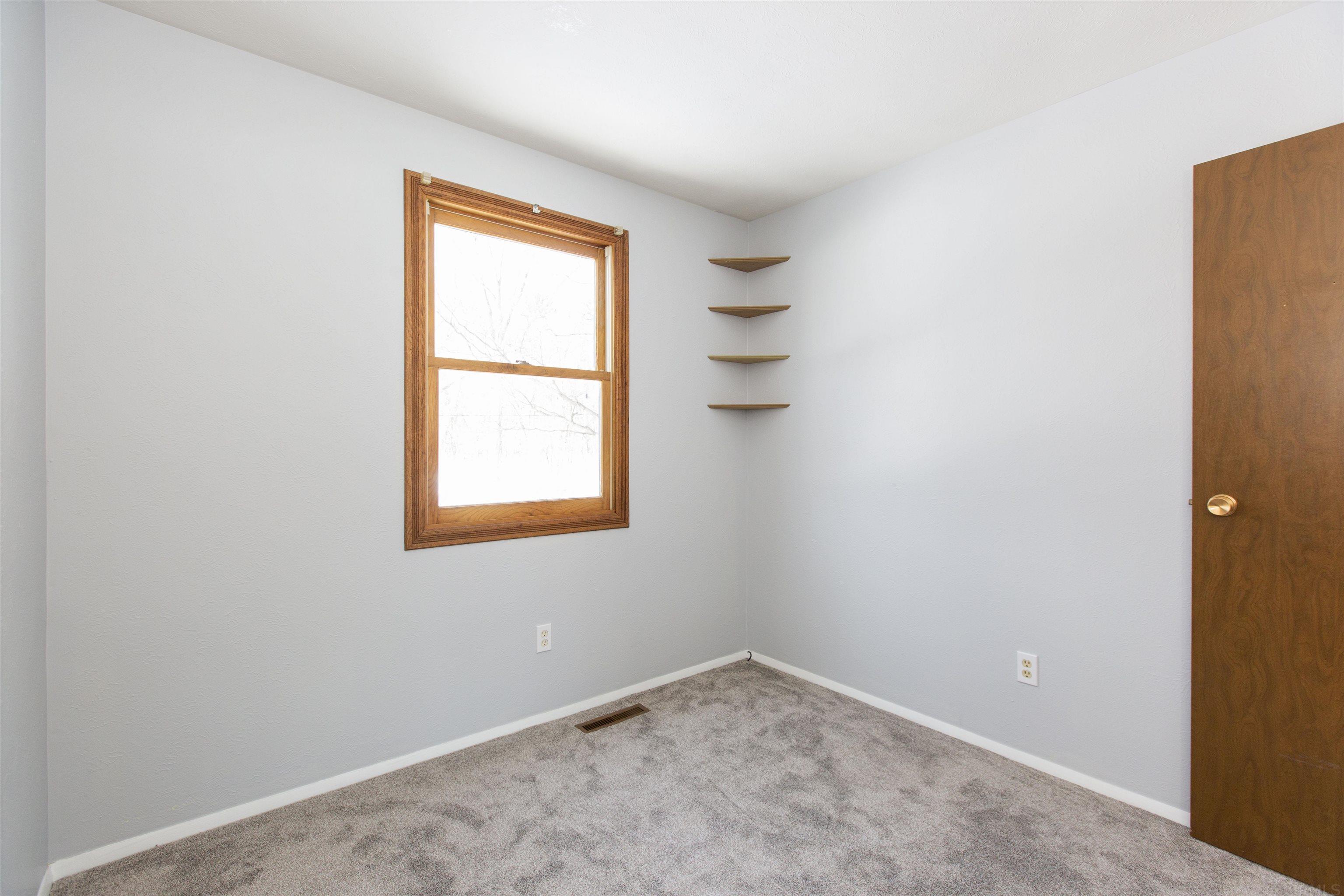 51870 Currant Road Granger, IN 46530 - Photo 16 of 28