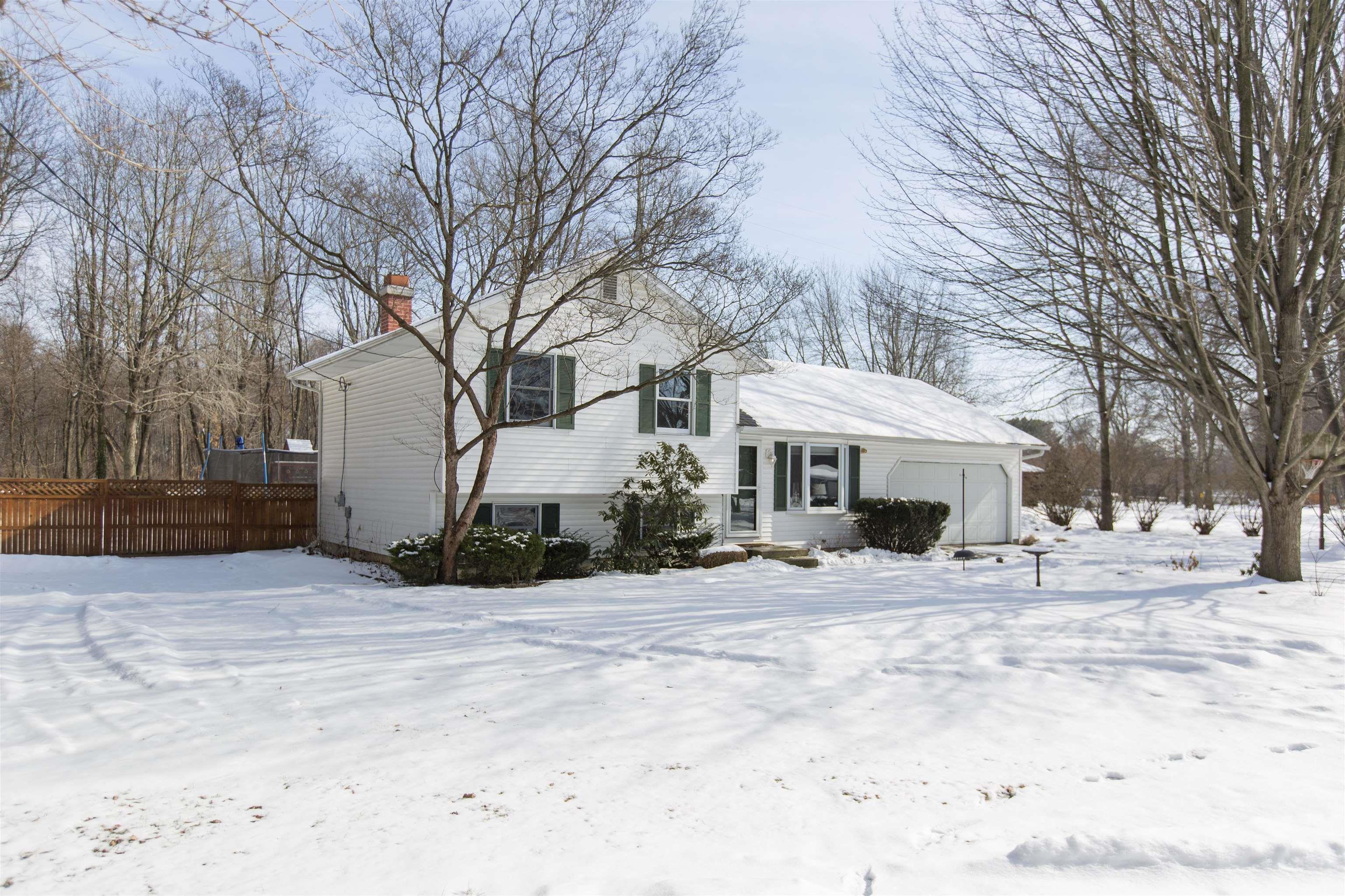 51870 Currant Road Granger, IN 46530 - Photo 2 of 28