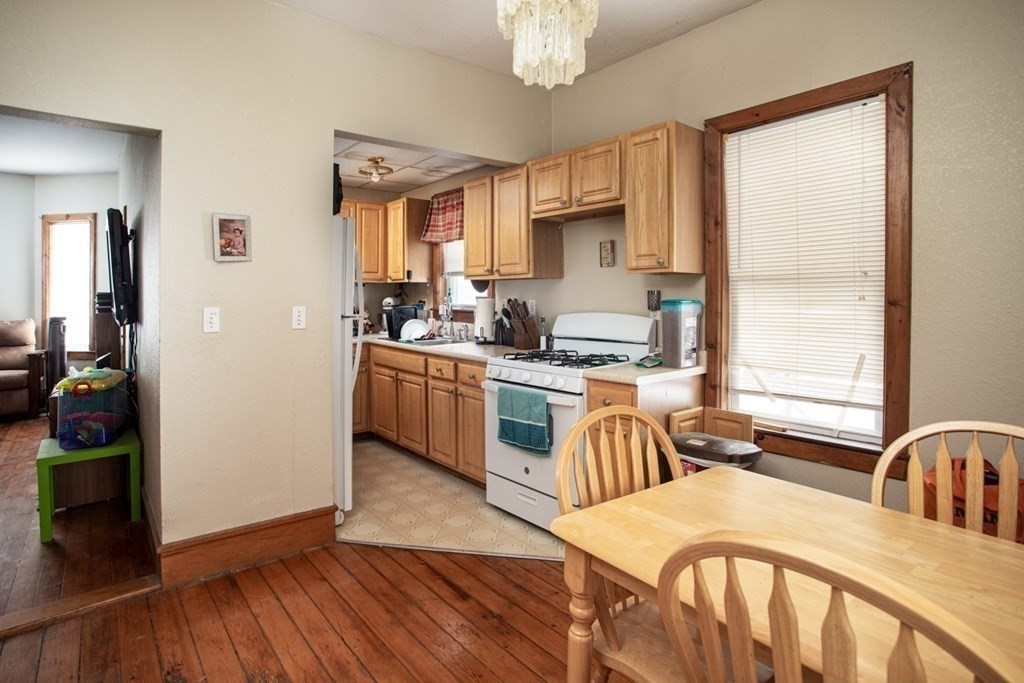 175 Winthrop Street Fall River, MA 02721 - Photo 20 of 35