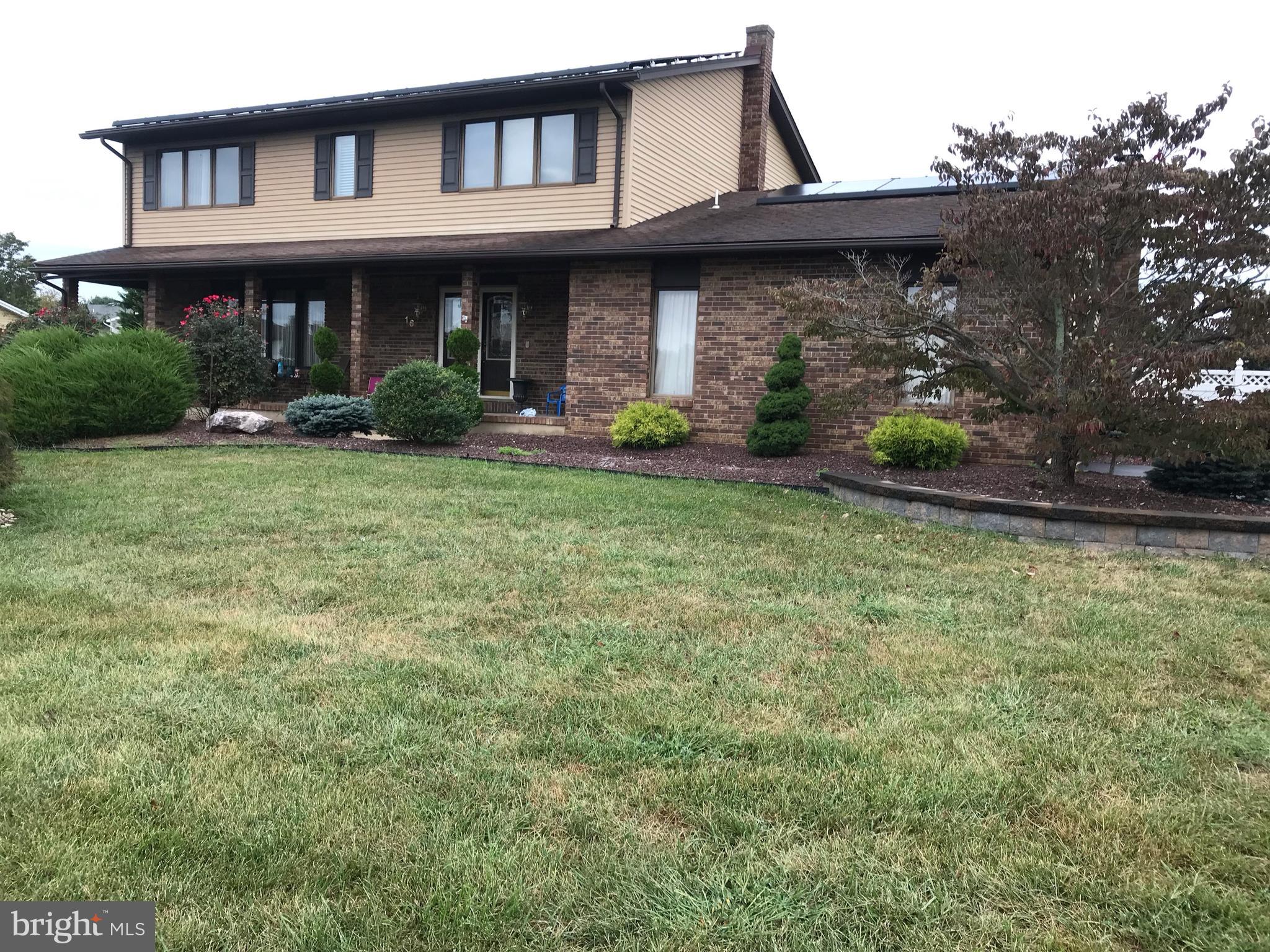 16 Baggaley Road Trenton, NJ 08690 - Photo 1 of 62 Professionally Landscaped!