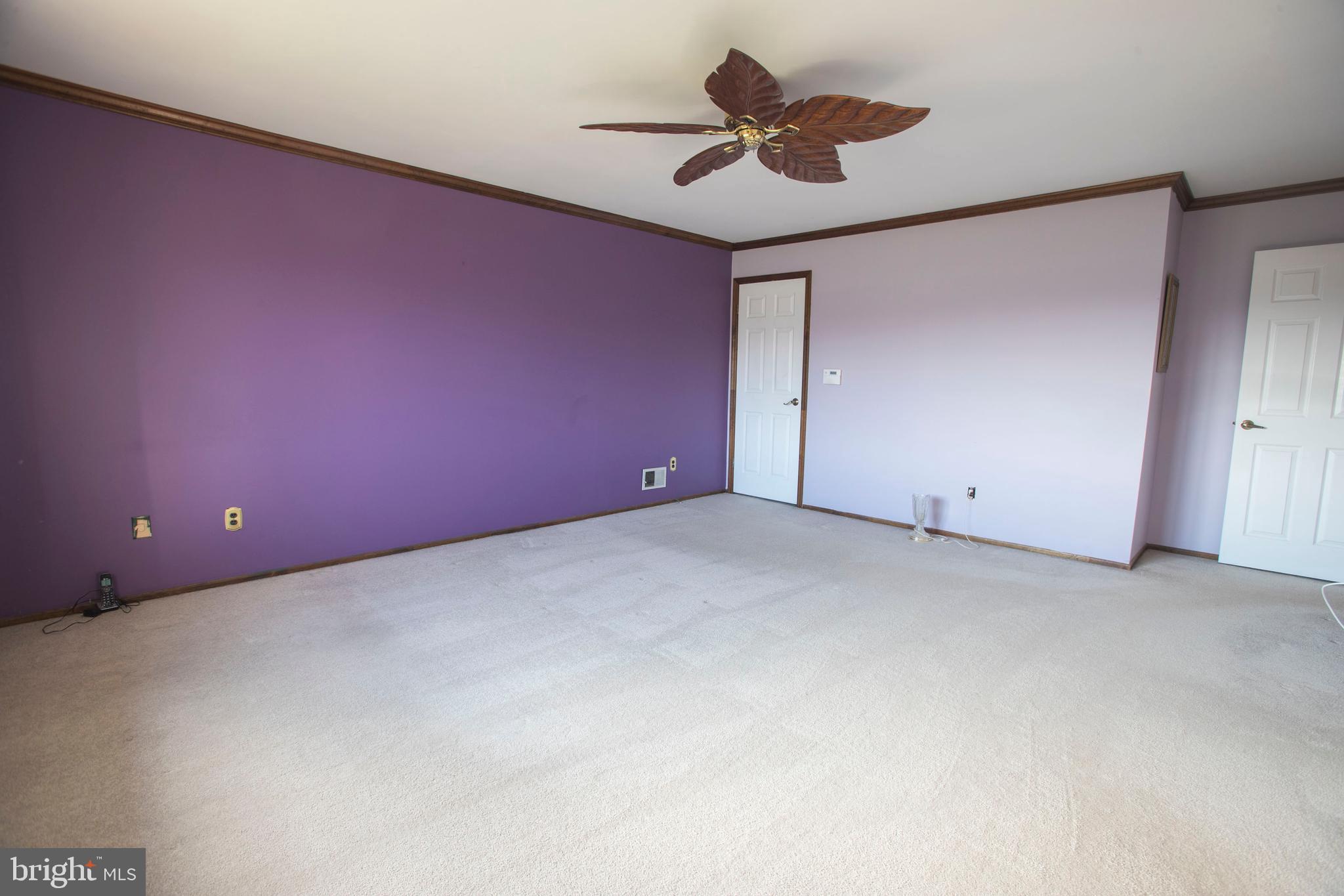 16 Baggaley Road Trenton, NJ 08690 - Photo 47 of 62 Walk in closet
