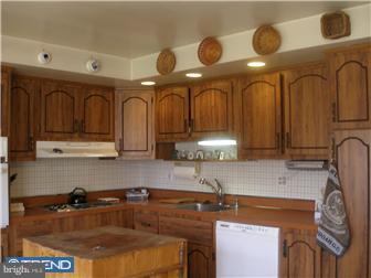 580 Gulph Road Wayne, PA 19087 - Photo 4 of 12